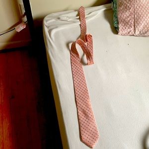 Men’s Nautica tie. In new condition.